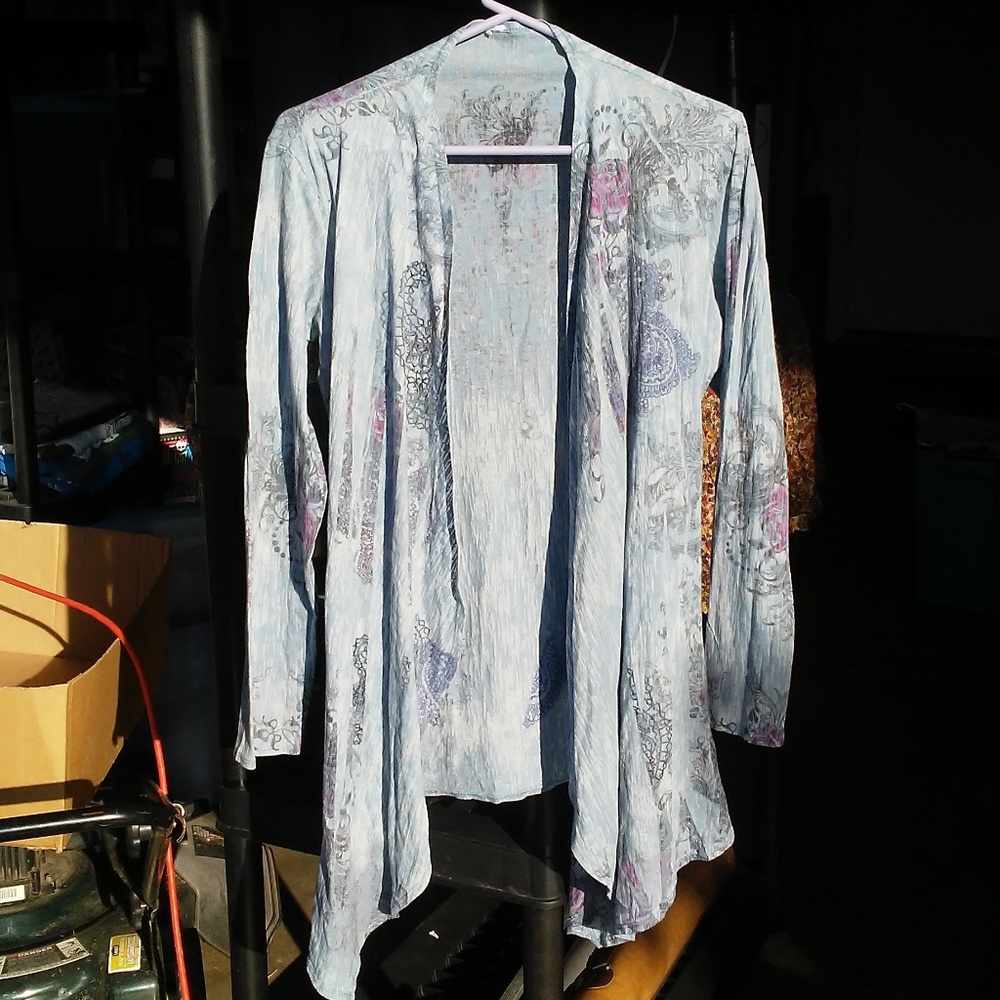 Sz L over shirt